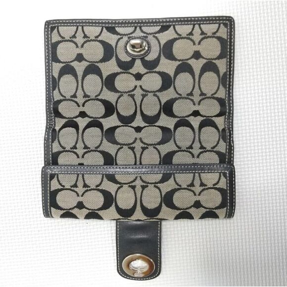 Coach Logo Bifold Wallet with Checkbook. - Picture 4 of 10